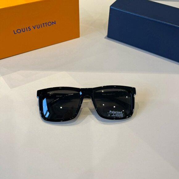 Louis Vuitton Black Sunglasses - Picture 5 of 7